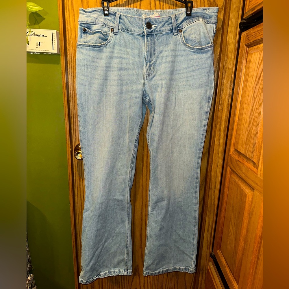 Wrangler Light Wash Bootcut Jeans